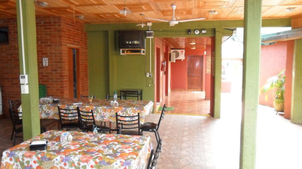 Hotel Residencial Arcoiris Puerto Iguazú Zimmer foto